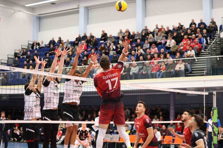 CEV KUPASI: VALEPA SASTAMALA: 1 - ZİRAAT BANKKART: 3