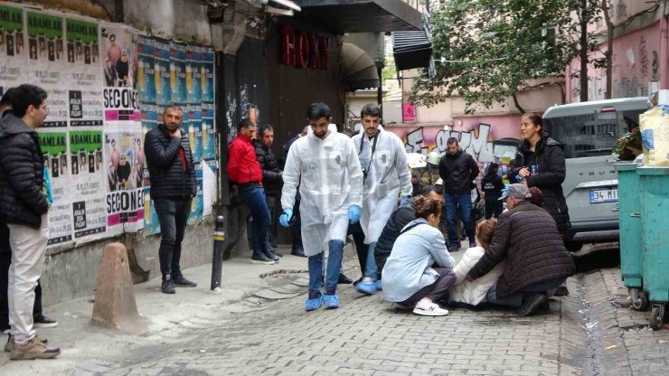 BEYOĞLU’NDA FECİ ÖLÜM: TAMİR ETMEYE ÇALIŞTIĞI ASANSÖR ÜZERİNE DÜŞTÜ