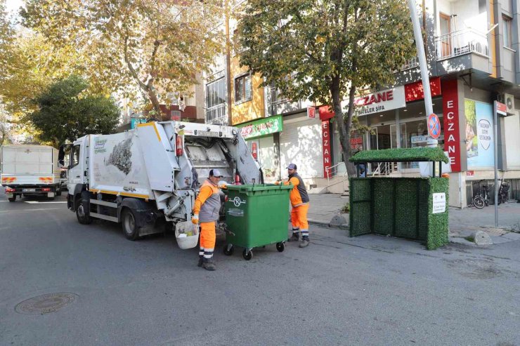 SULTANGAZİ’DE "ÇÖPLER KONTEYNERE" UYGULAMASI BAŞLATILDI