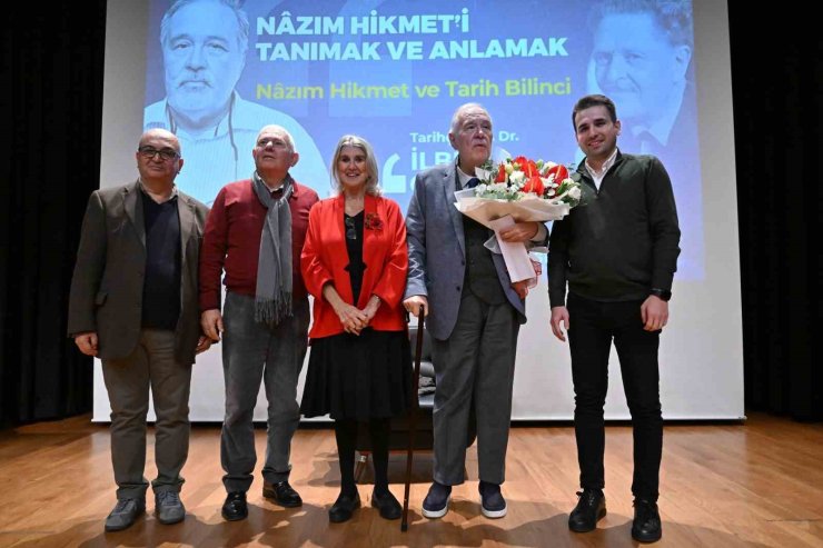 ŞİŞLİ’DE PROF. DR. İLBER ORTAYLI, NAZIM HİKMET’İ ANLATTI