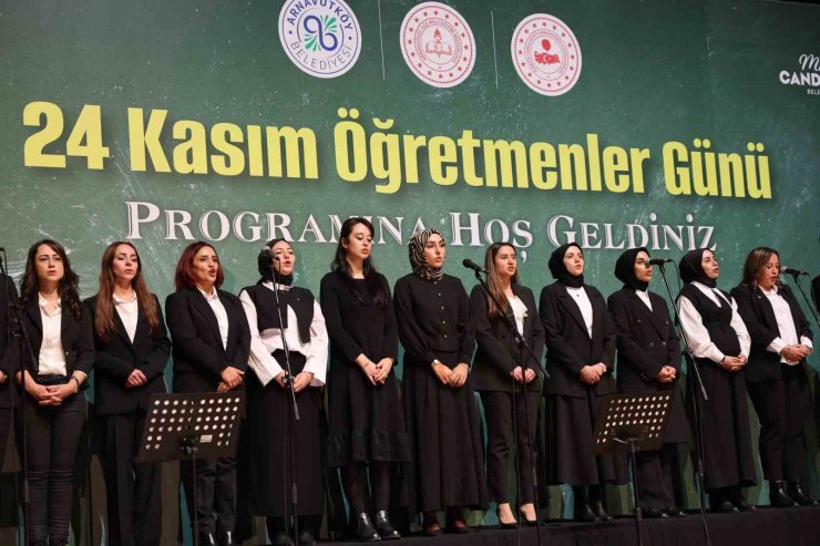 ARNAVUTKÖY’DE ÖĞRETMENLER GÜNÜ’NE ÖZEL ANLAMLI PROGRAM