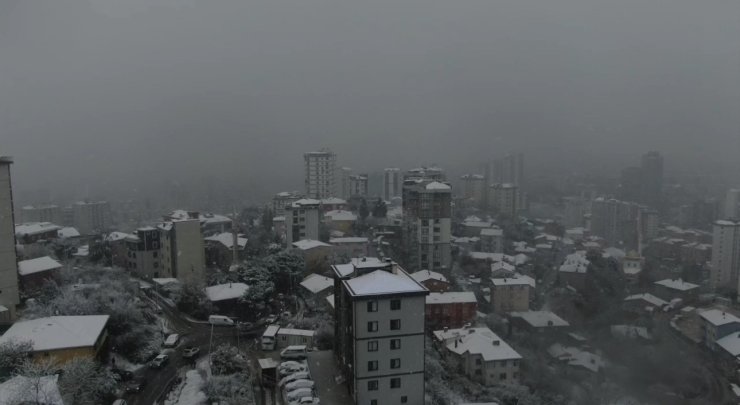 İSTANBUL’DA KAR YAĞIŞI HAVADAN GÖRÜNTÜLENDİ