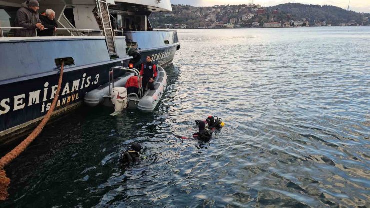 RUMELİ HİSARI’NDA BALIK TUTAN 2 ARKADAŞ DENİZE DÜŞÜP KAYBOLDU