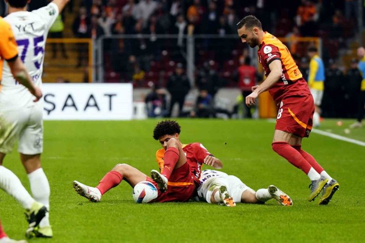 TRENDYOL SÜPER LİG: GALATASARAY: 2 - EYÜPSPOR: 2 (MAÇ SONUCU)