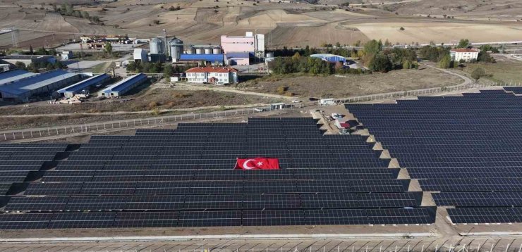 AYTAÇ’IN GÜNEŞ ENERJİSİ SANTRALİ, YILDIZ HOLDİNG’İN YEŞİL DÖNÜŞÜMÜNE GÜÇ KATACAK