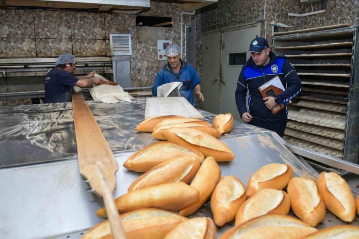 ESENYURT’TA ZABITA EKİPLERİ FIRINLARI DENETLEDİ