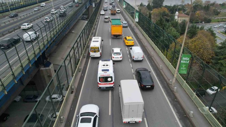 İSTANBUL’UN AMBULANS SÜRÜCÜLERİNİN ZORLU EĞİTİMİ, İSTEKLERİ İSE "DUYARLI OLUNMASI"