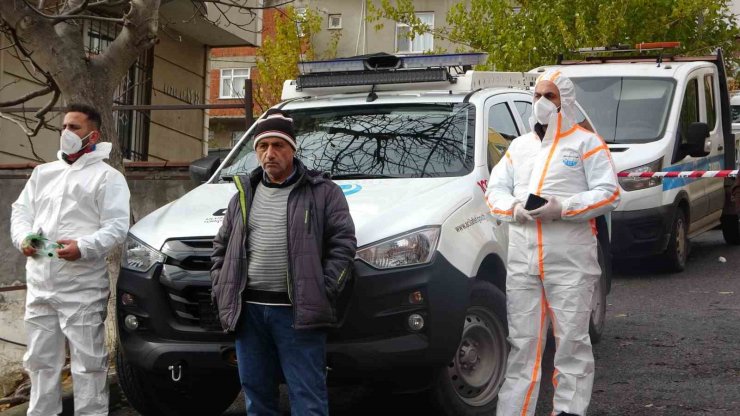 PENDİK’TE BARİYERLERE ÇARPAN TANKERDEN TUZ RUHU DÖKÜLDÜ