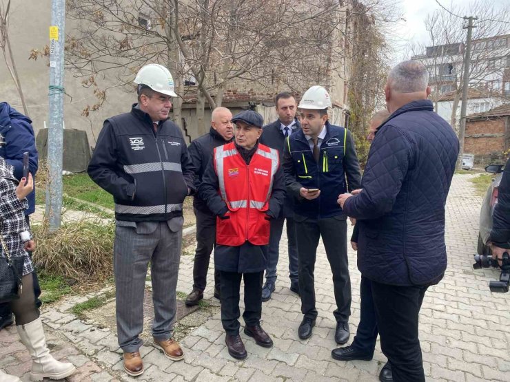 BÜYÜKÇEKMECE CELALİYE MAHALLESİ’NDE İLK KENTSEL DÖNÜŞÜM ÇALIŞMALARI BAŞLADI