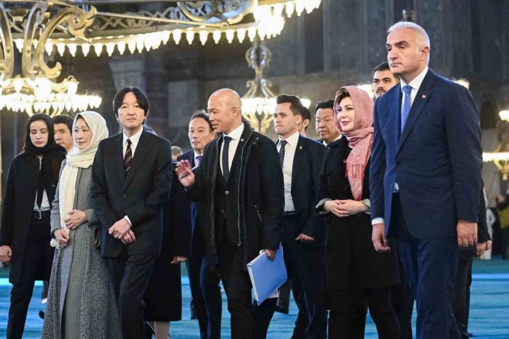 JAPONYA VELİAHT PRENS VE PRENSESİ, AYASOFYA-İ KEBİR CAMİİ ŞERİFİ’Nİ ZİYARET ETTİ