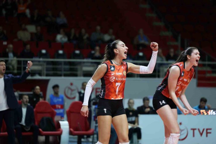 ECZACIBAŞI DYNAVİT, CEV ŞAMPİYONLAR LİGİ’NDE ÇEYREK FİNALDE