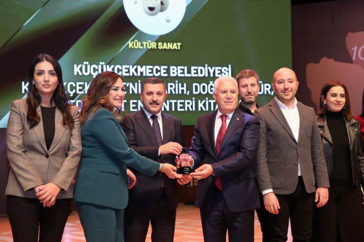 ALTIN KARINCA’DAN KÜÇÜKÇEKMECE’YE ÇİFTE ÖDÜL