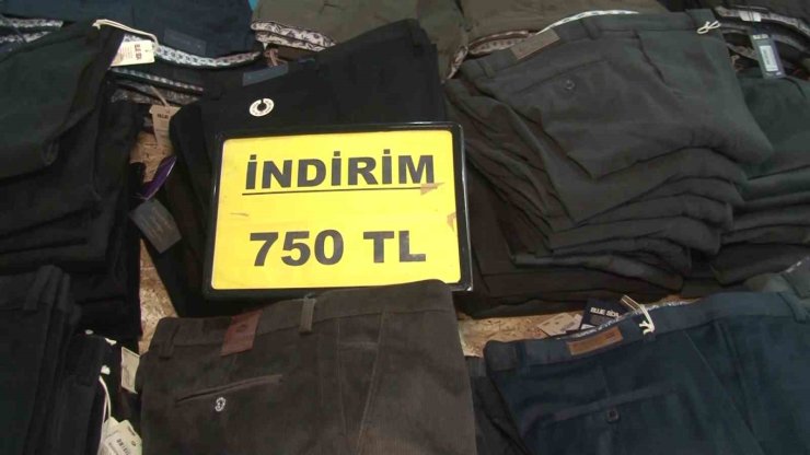 ATAŞEHİR’DE İNDİRİM ÇADIRINA YOĞUN İLGİ