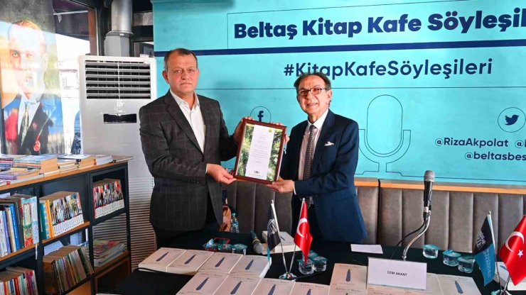 KARİYER VE YAŞAM KOÇU CEM AKANT BELTAŞ KİTAP KAFE’DE OKURLARIYLA BULUŞTU