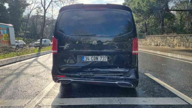 SARIYER’DE MAKAS ATAN SÜRÜCÜ KAZAYA NEDEN OLDU: 2 YARALI