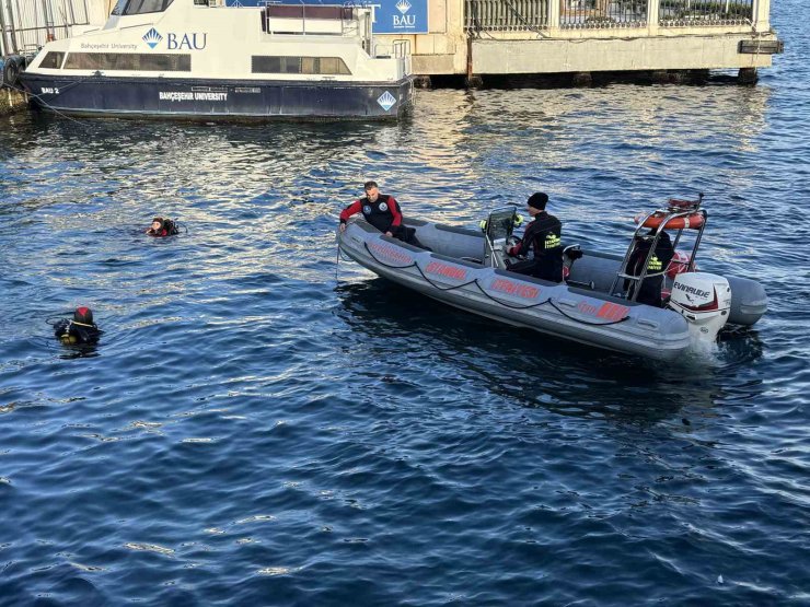 İSTANBUL’DA DENİZDE KAYBOLAN CAN KARDEŞLER İÇİN 27. GÜNÜNDE DE ARAMA ÇALIŞMALARI SÜRDÜ