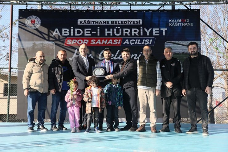 KAĞITHANE’DE ABİDE-İ HÜRRİYET SPOR SAHASI AÇILDI