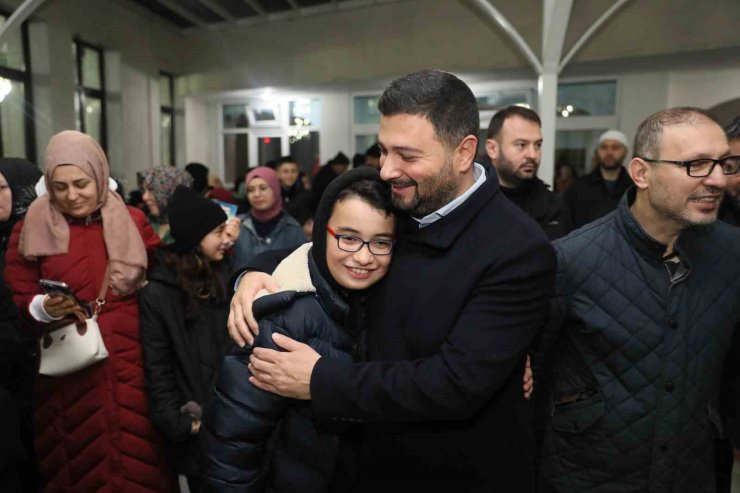 KAĞITHANE’DE HER PAZAR GENÇLER SABAH NAMAZINDA BULUŞUYOR