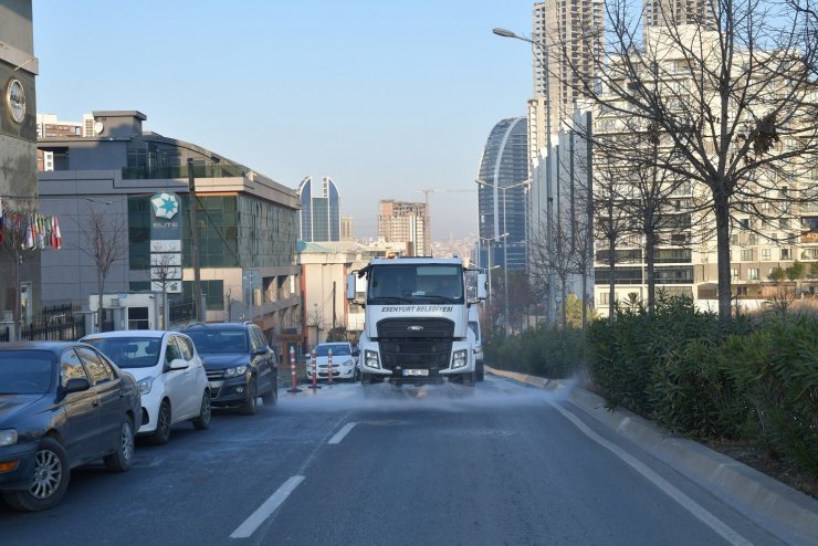 HERKES UYURKEN ONLAR KENTİ GÜNE HAZIRLIYOR