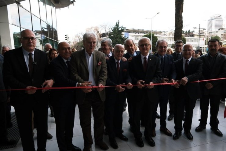 ‘FOTOĞRAFLARLA CUMHURİYETİN MESLEK OKULLARI’ SERGİSİ ZİYARETE AÇILDI