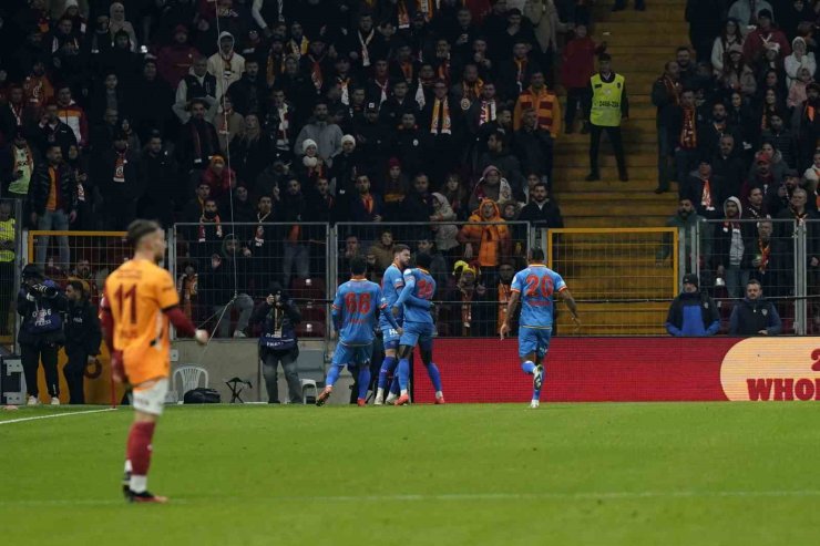 TRENDYOL SÜPER LİG: GALATASARAY: 1 - GÖZTEPE: 1 (İLK YARI)