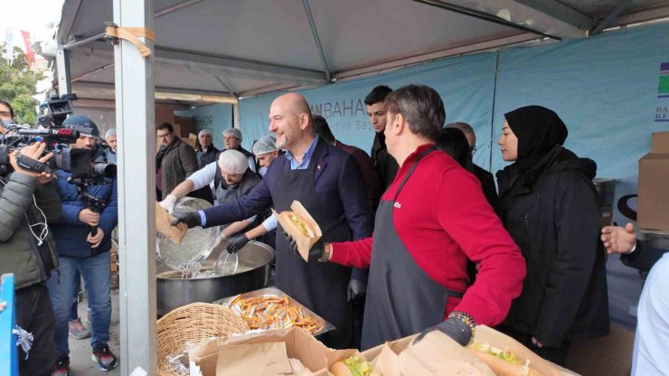 BAHÇELİEVLER’DE 4. GELENEKSEL HAMSİ FESTİVALİ DÜZENLENDİ