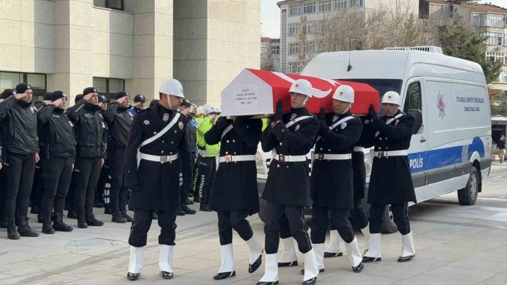 İSTANBUL EMNİYET MÜDÜRLÜĞÜ’NDE ŞEHİT EMİRHAN ARAMIŞ’IN CENAZE TÖRENİ DÜZENLENDİ