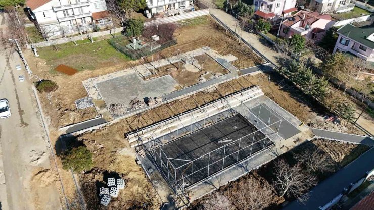 SİLİVRİ’DE PARK YENİLEME ÇALIŞMALARI BAŞLADI