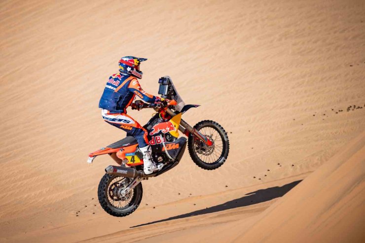 DAKAR RALLİSİ’NDE 48 SAATLİK 2. ETABIN KAZANANI RED BULL PİLOTU DANİEL SANDERS OLDU