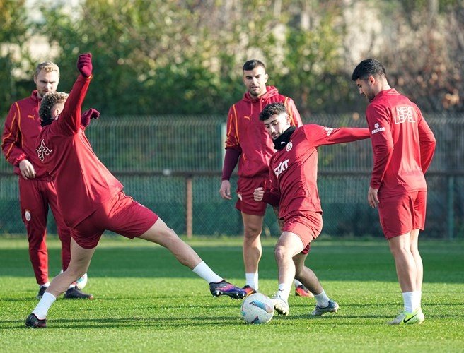 GALATASARAY, BAŞAKŞEHİR MAÇI HAZIRLIKLARINI SÜRDÜRDÜ