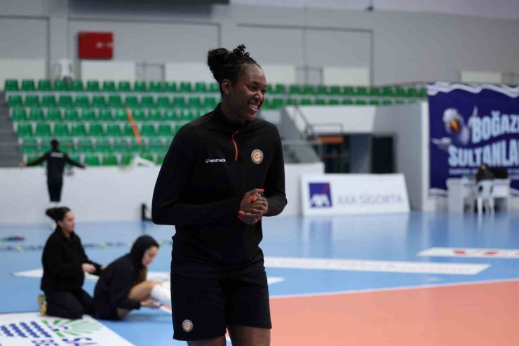 ECZACIBAŞI DYNAVİT, SARIYER BELEDİYESPOR MAÇI HAZIRLIKLARINI TAMAMLADI