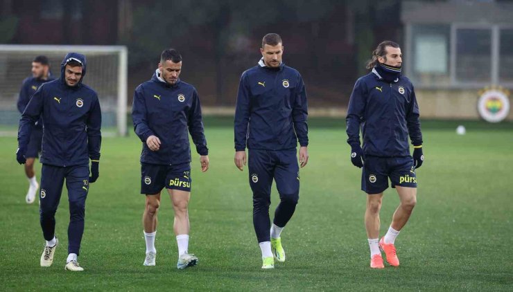 FENERBAHÇE’DE ADANA DEMİRSPOR MAÇININ HAZIRLIKLARI BAŞLADI