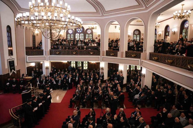 TÜRKİYE HAHAMBAŞI RAV İSAK HALEVA SON YOLCULUĞUNA UĞURLANDI