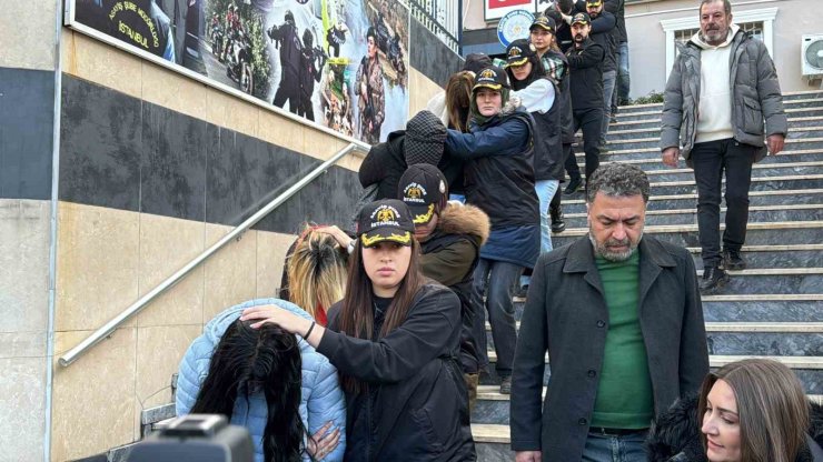 İSTANBUL MERKEZLİ 9 İLDE DOLANDIRICILIK OPERASYONU: 21 GÖZALTI