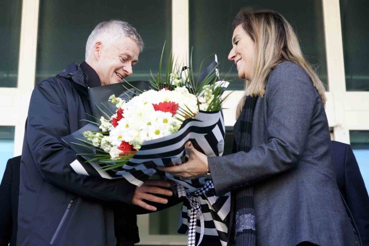 BEŞİKTAŞ’IN ANLAŞMAYA VARDIĞI OLE GUNNAR SOLSKJAER, İSTANBUL’A GELDİ