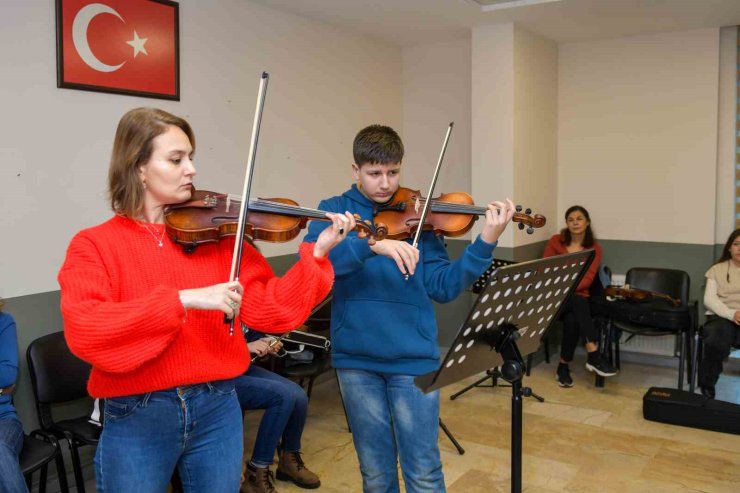 ESENYURT BELEDİYESİ’NDEN GENÇLERİN MÜZİK VE SANATLA GELİŞMESİ İÇİN YENİ PROJE