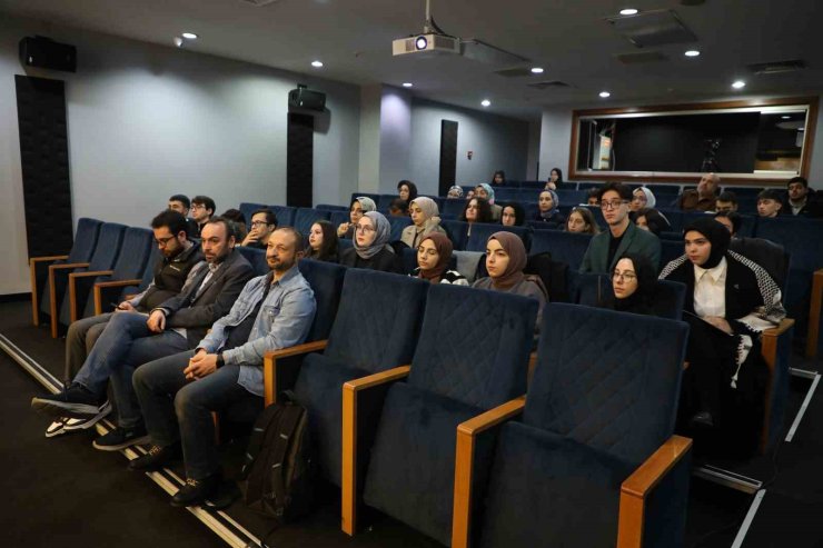 ESENLER MEDYA AKADEMİSİ’NDE MEZUNİYET HEYECANI