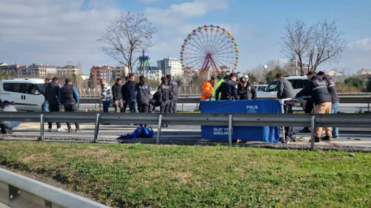 ESENLER’DE FECİ KAZA: OTOMOBİLLE ÇARPIŞAN MOTOSİKLETLİ HAYATINI KAYBETTİ