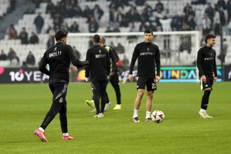 OLE GUNER SOLSKJAER, BEŞİKTAŞ’IN BAŞINDA İLK MAÇINA ÇIKTI