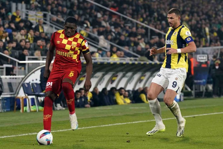 TRENDYOL SÜPER LİG: FENERBAHÇE: 0 - GÖZTEPE: 1 (İLK YARI)