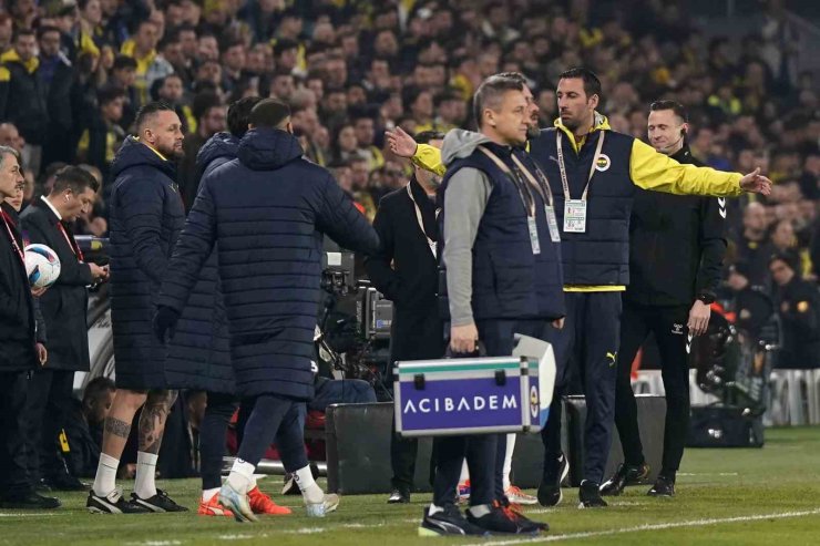 TRENDYOL SÜPER LİG: FENERBAHÇE: 0 - GÖZTEPE: 1 (İLK YARI)