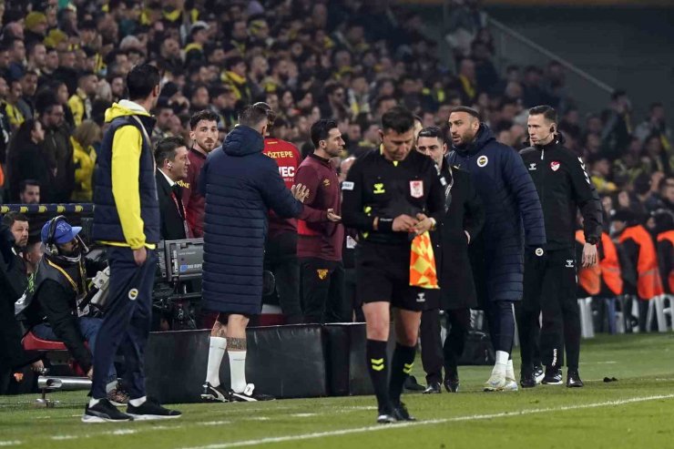 TRENDYOL SÜPER LİG: FENERBAHÇE: 0 - GÖZTEPE: 1 (İLK YARI)