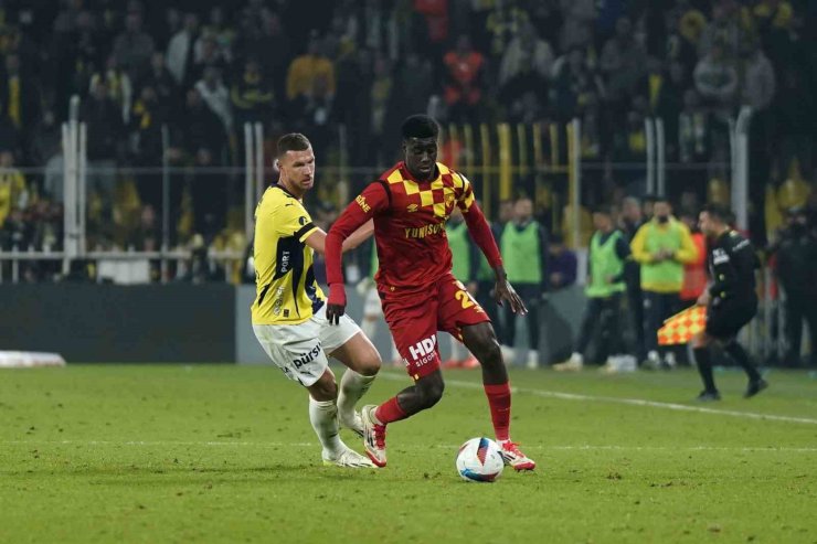 TRENDYOL SÜPER LİG: FENERBAHÇE: 3 - GÖZTEPE: 2 (MAÇ SONUCU)