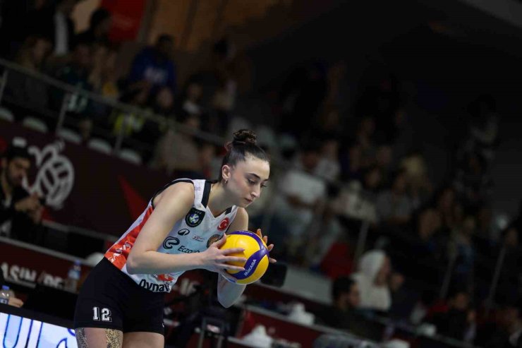 FİLE DERBİNİN GALİBİ ECZACIBAŞI DYNAVİT