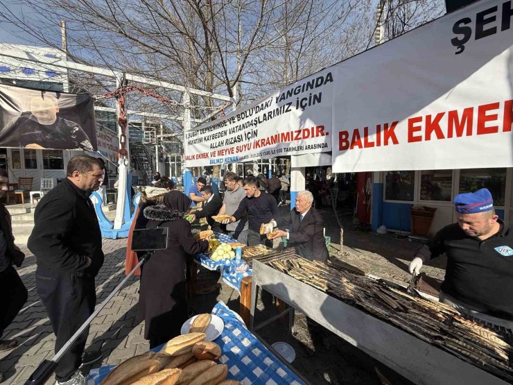 BEYLİKDÜZÜ’NDE KAZADA ÖLEN TORUNUNUN HAYRI İÇİN YÜZLERCE BALIK EKMEK DAĞITTI