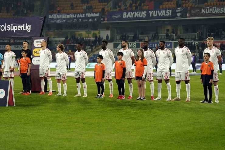 TRENDYOL SÜPER LİG: BAŞAKŞEHİR: 0 - SAMSUNSPOR: 0 (MAÇ DEVAM EDİYOR)