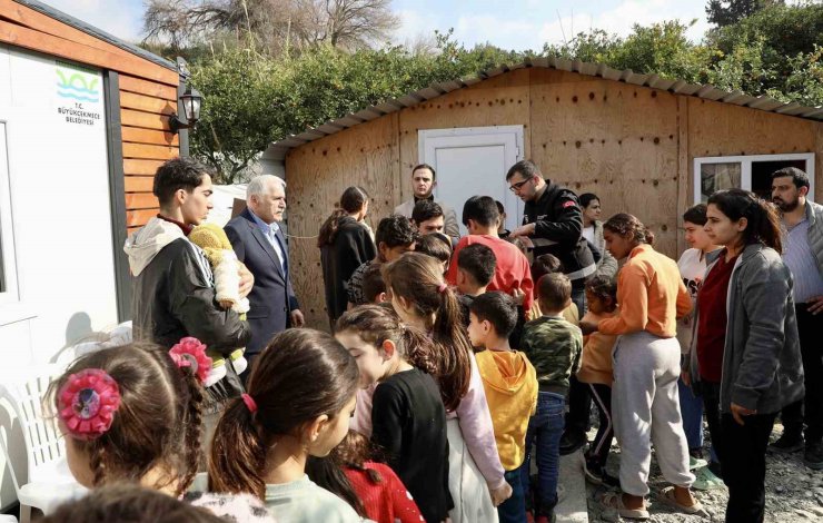 BÜYÜKÇEKMECE BELEDİYESİ DEPREMZEDE HATAY’I YALNIZ BIRAKMIYOR