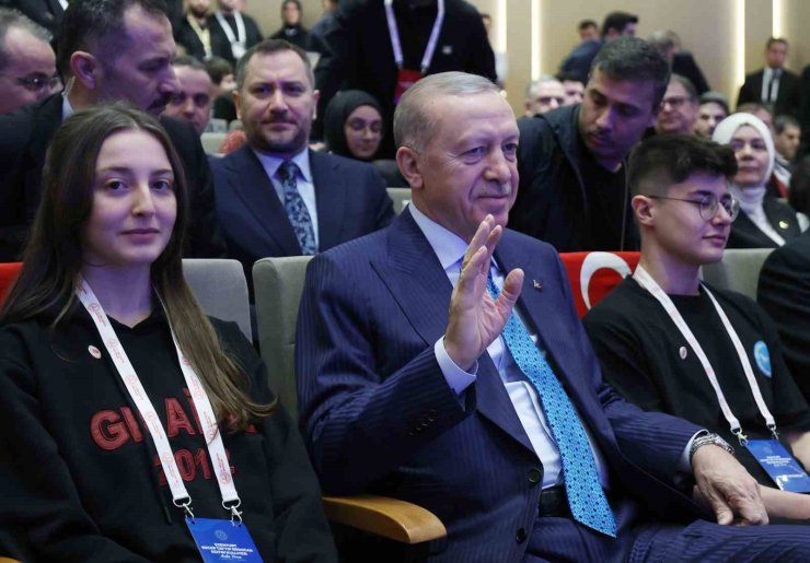 CUMHURBAŞKANI ERDOĞAN: "2025 YILINDA BİN 381 ENGELLİ ÖĞRETMENİMİZİN ATAMASINI YAPIYORUZ"