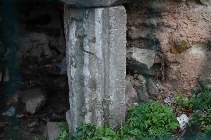 DOĞU ROMA DÖNEMİNDE GEÇİŞ KAPISIYDI, KAYBOLMAYA YÜZ TUTAN TARİHİ YAPI HAVADAN GÖRÜNTÜLENDİ