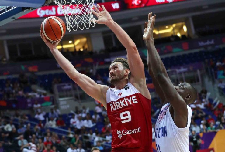 SEMİH ERDEN, BASKETBOLU BIRAKTIĞINI AÇIKLADI